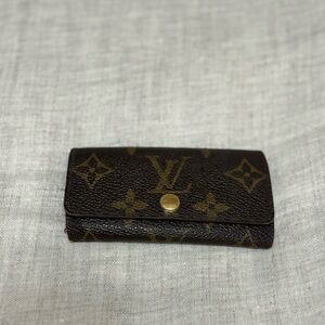 Louis Vuitton Monogram 4 Key Holder